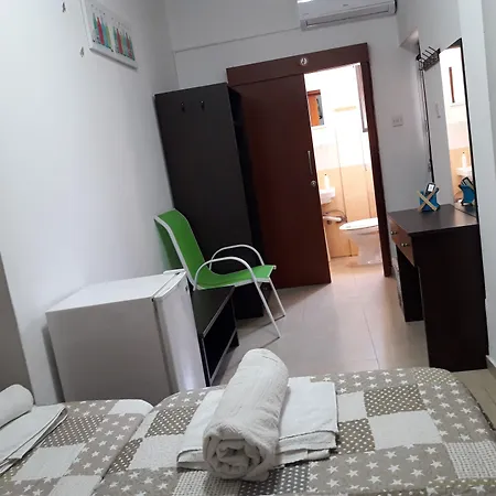 Marina's בית אירוח *