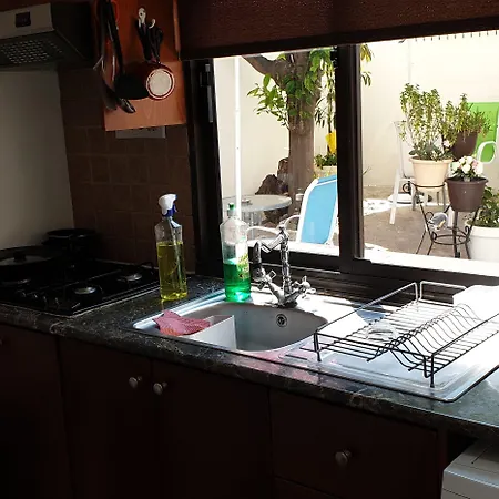 Marina's בית אירוח *