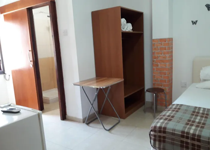 منزل للإقامة Marina's لارنكا