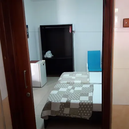 Marina's لارنكا