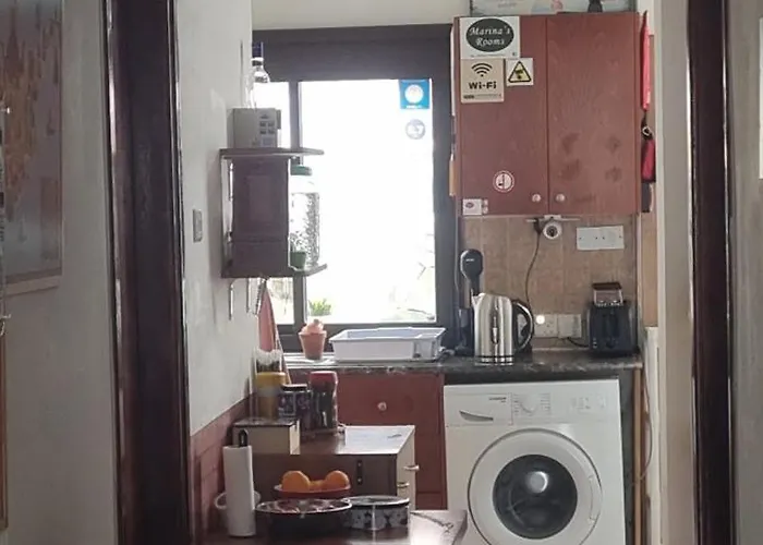 Marina's Λάρνακα