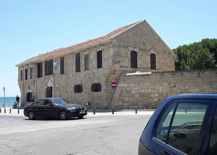 Marina's * Λάρνακα