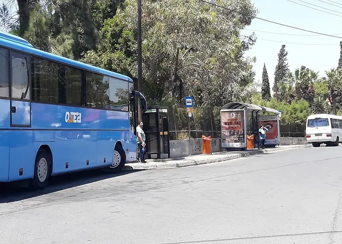 בית אירוח Marina's *